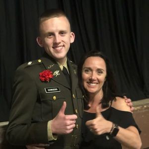 Meet your Posher, Becky